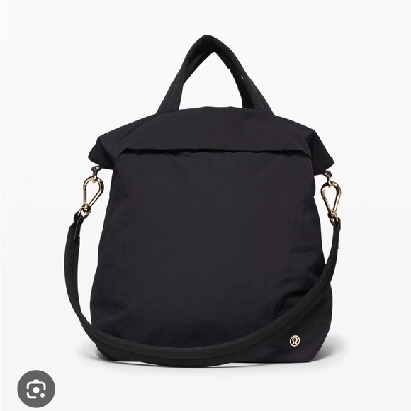 lululemon athletica Handbags - Lululemon On My Level Bag *19L